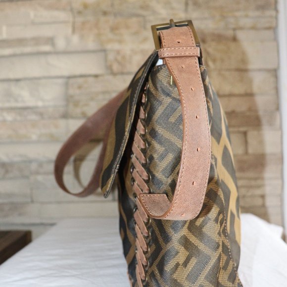 SOLD Fendi Tobacco Zucca Large Baguette Laced Bag - Picture 3 of 16